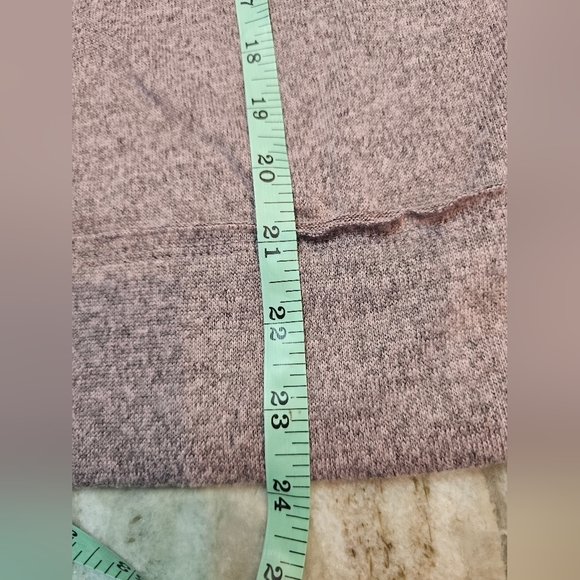 Andrée by Unit Heathered Mauve Knit Pullover Top Size Small Long Sleeve Soft Str - Picture 9 of 11